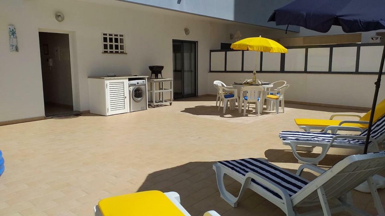 Appartamento T2 Tahiti - Terraco, Familiar, Garagem, Wifi Quarteira Esterno foto