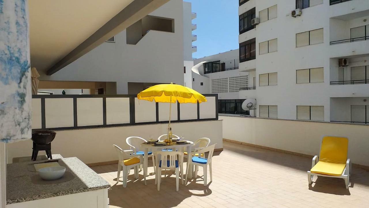 Appartamento T2 Tahiti - Terraco, Familiar, Garagem, Wifi Quarteira Esterno foto