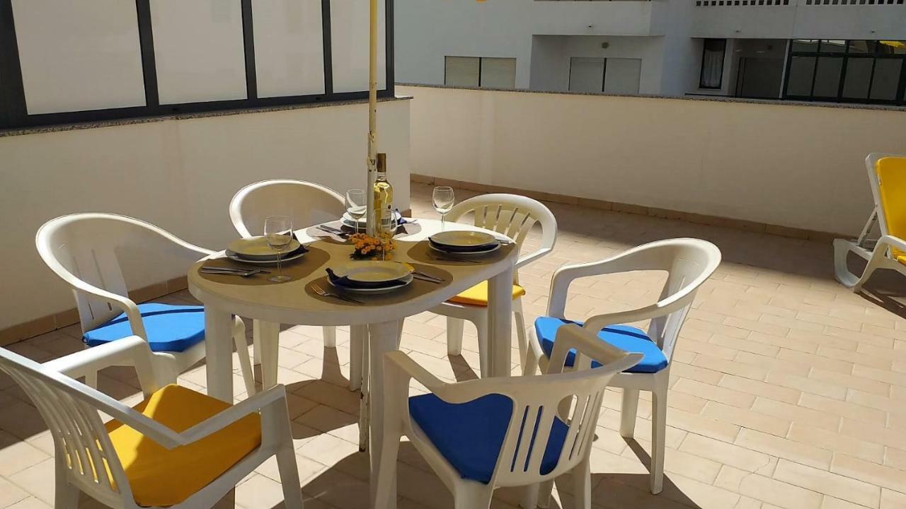 Appartamento T2 Tahiti - Terraco, Familiar, Garagem, Wifi Quarteira Esterno foto